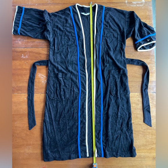 Vintage Christian Dior velour robe in black with blue trim. - Picture 8 of 10
